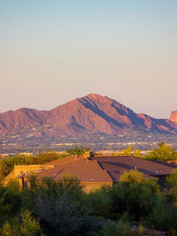 Arizona, USA, over the rooftops Wallpaper 1668x2224