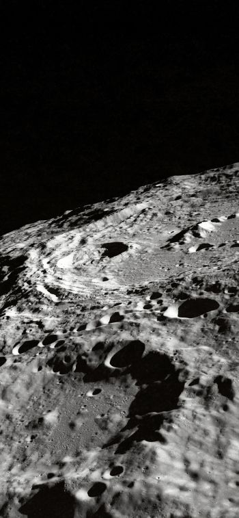 Обои 1242x2688 поверхность луны