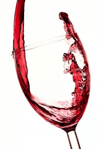 a glass of wine Wallpaper 1640x2360