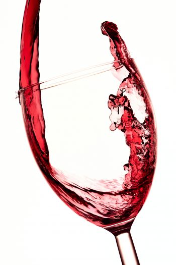 a glass of wine Wallpaper 640x960