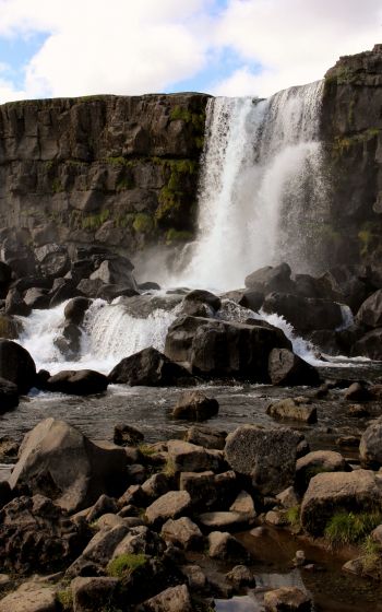 Обои 1600x2560 Тингвеллир, Исландия, водопад