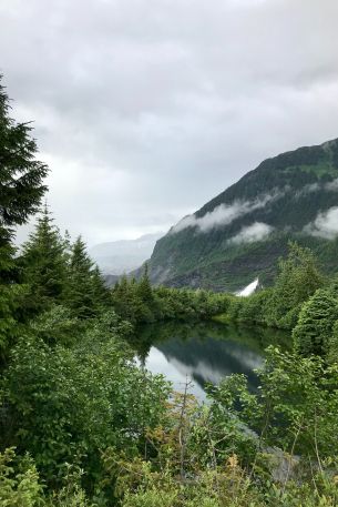 Juneau, USA, mountain lake Wallpaper 640x960