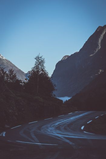 road, mountains Wallpaper 640x960