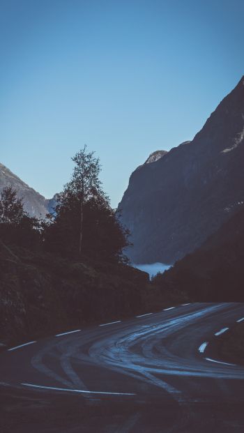 road, mountains Wallpaper 640x1136