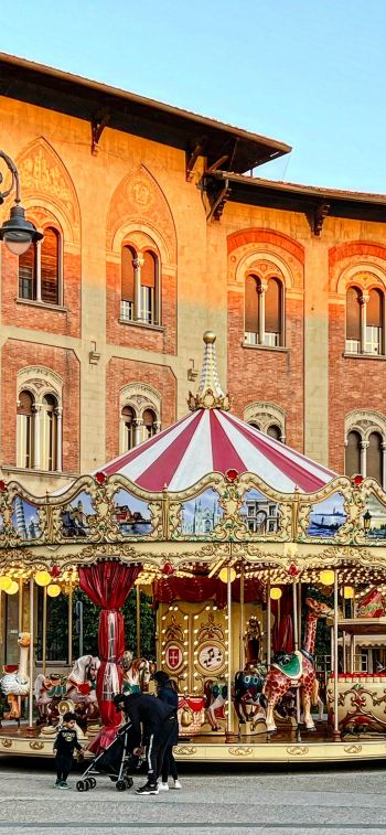 Pisa, Italy, carousel Wallpaper 828x1792