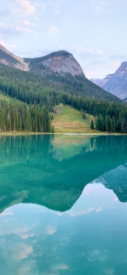 Обои 1170x2532 Канада, голубое озеро