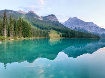 Canada, blue lake Wallpaper 1024x768