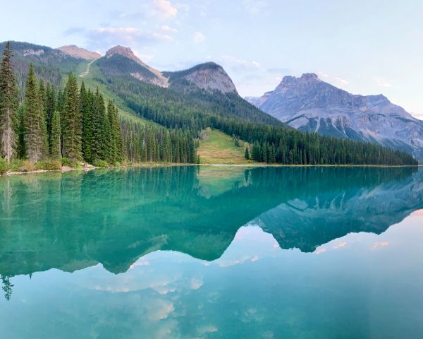 Canada, blue lake Wallpaper 1280x1024