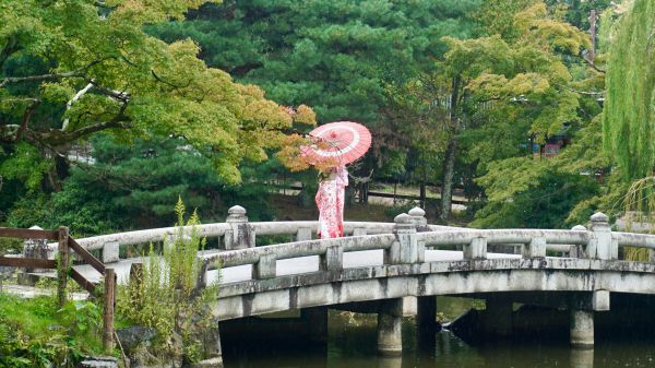 Обои 1366x768 Киото, Япония, мостик через озеро