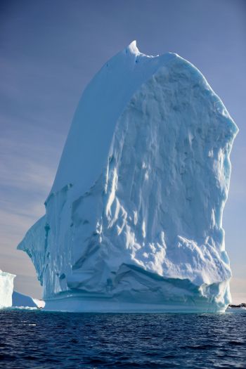 Обои 640x960 Антарктида, ледник