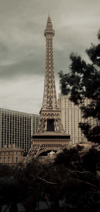 Обои 720x1520 Франция, Эйфелевая башня