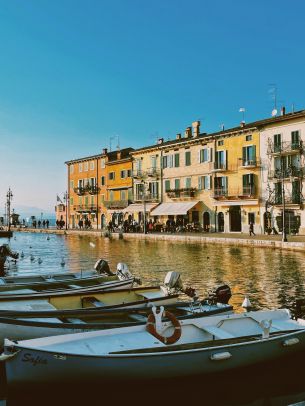 Lazize, Italy Wallpaper 1668x2224