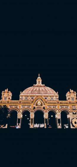 Spain, Sevilla, glowing arch Wallpaper 828x1792