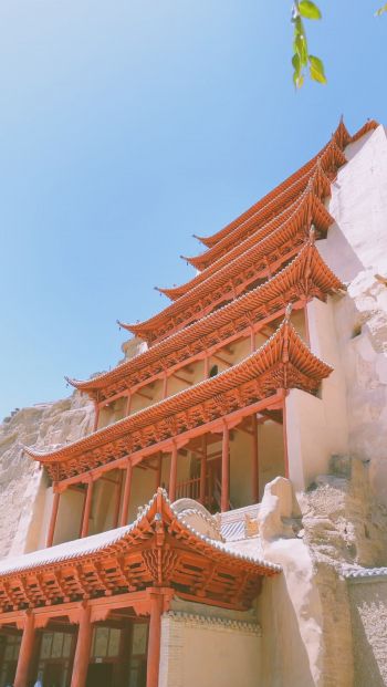 Dunhuang, Jiuquan, Gansu, China Wallpaper 640x1136