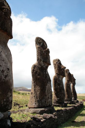 Easter Island, Chile Wallpaper 640x960