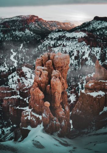 Bryce Canyon National Park, Utah, USA Wallpaper 1668x2388