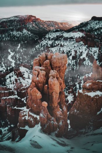 Bryce Canyon National Park, Utah, USA Wallpaper 640x960