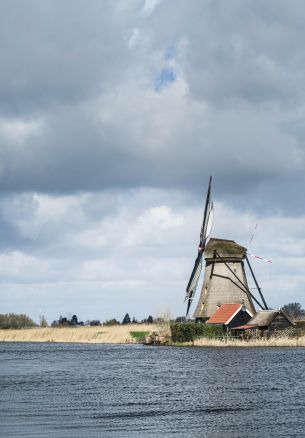 The Netherlands, on the lake Wallpaper 1640x2360