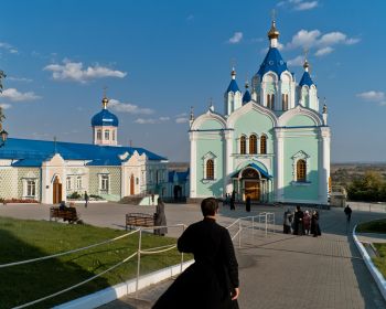 russian church, orthodoxy Wallpaper 1280x1024