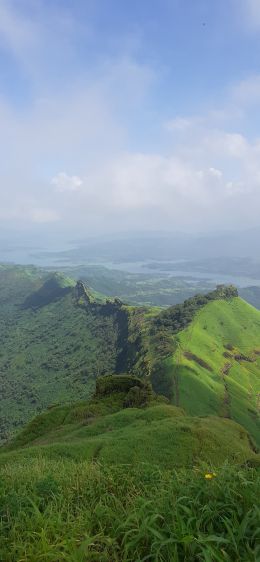 green mountains, mountain range Wallpaper 828x1792