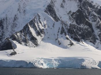 Обои 1024x768 Антарктида, вечные ледники
