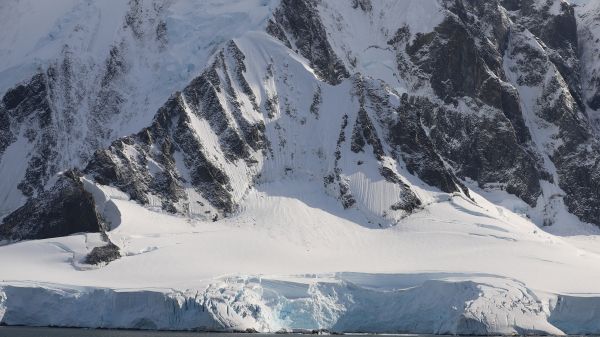 Обои 1600x900 Антарктида, вечные ледники