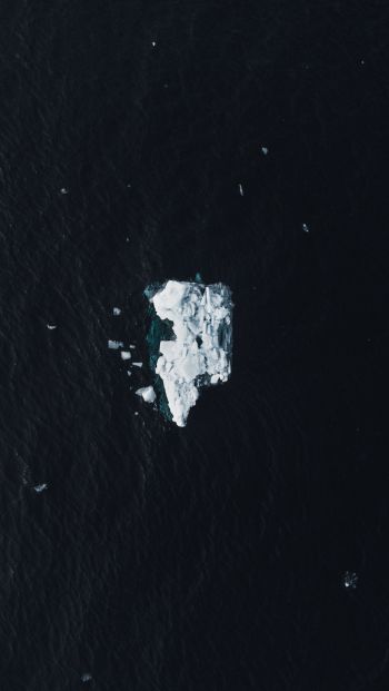 Обои 640x1136 одинокий айсберг, лед