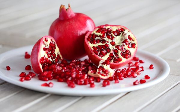 pomegranate, berry Wallpaper 2560x1600