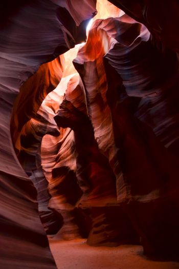 Antelope Canyon, Arizona, USA Wallpaper 640x960