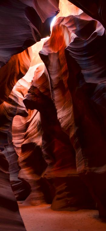 Antelope Canyon, Arizona, USA Wallpaper 1242x2688