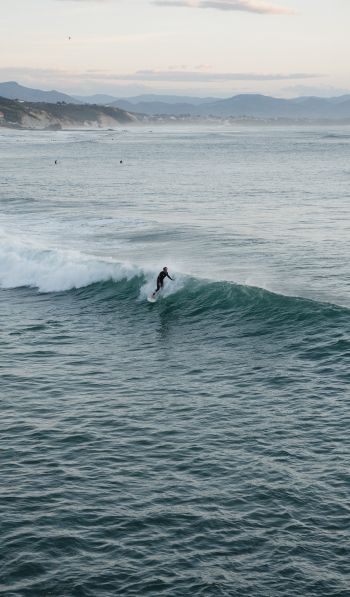 Biarric, France, surfing Wallpaper 600x1024