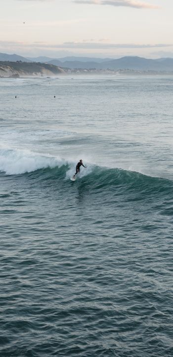 Biarric, France, surfing Wallpaper 1080x2220