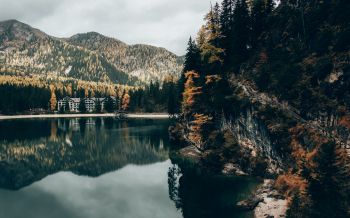 lake in the mountains, resting place Wallpaper 2560x1600
