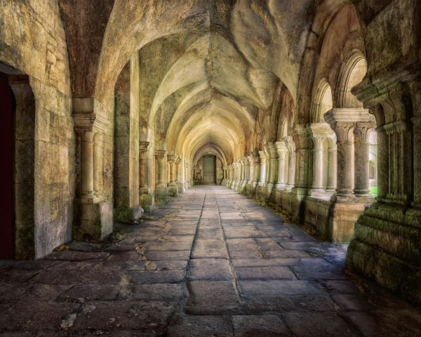 castle, corridor Wallpaper 1280x1024