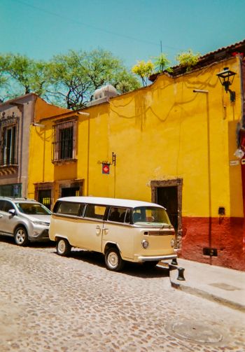 San Miguel de Allende, Guanajuato, Mexico Wallpaper 1640x2360