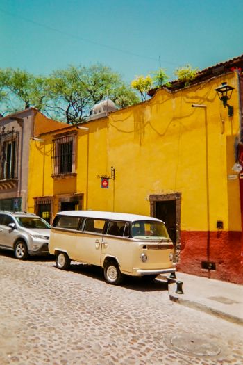 San Miguel de Allende, Guanajuato, Mexico Wallpaper 640x960