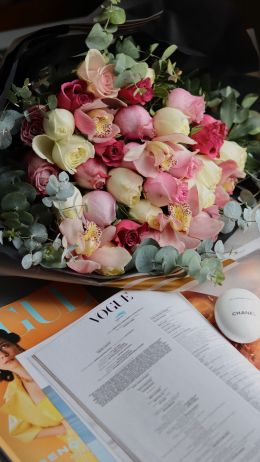 magazine, bouquet Wallpaper 720x1280