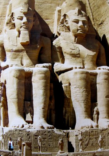 Abu Simbel, Egypt Wallpaper 1668x2388