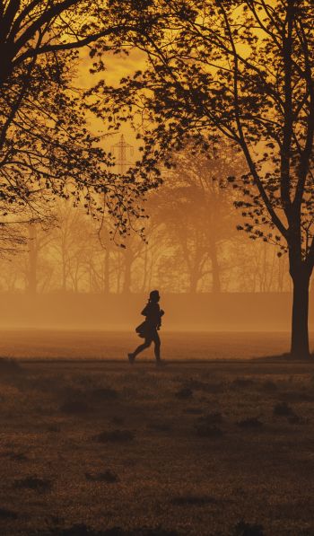 in yellow haze, running man Wallpaper 600x1024