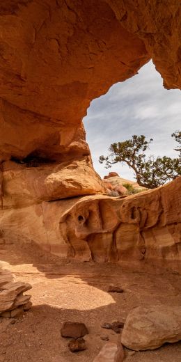 stone pillars, arch Wallpaper 720x1440