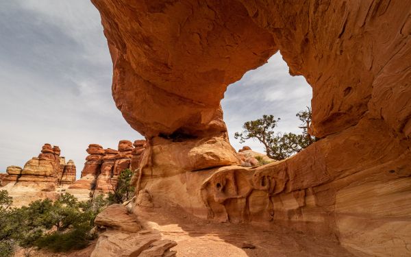 stone pillars, arch Wallpaper 1920x1200