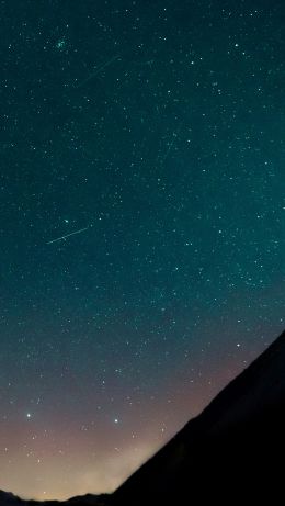 Обои 640x1136 звездное небо, горы