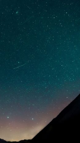 Обои 720x1280 звездное небо, горы