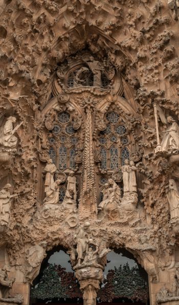 Sagrada Familia, Barcelona, Spain Wallpaper 600x1024