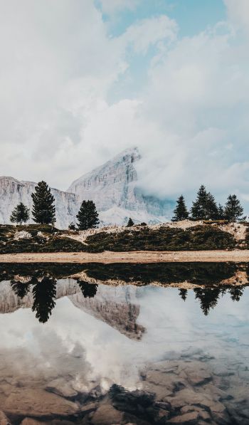 mountains, reflection in the lake Wallpaper 600x1024