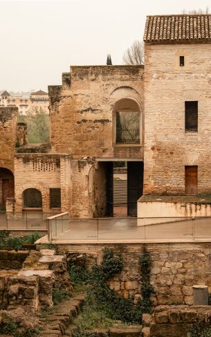 Cordoba, Spain, old fortress Wallpaper 1752x2800