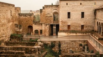 Обои 1366x768 Кордова, Испания, старая крепость