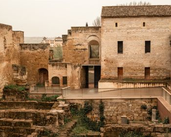Cordoba, Spain, old fortress Wallpaper 1280x1024