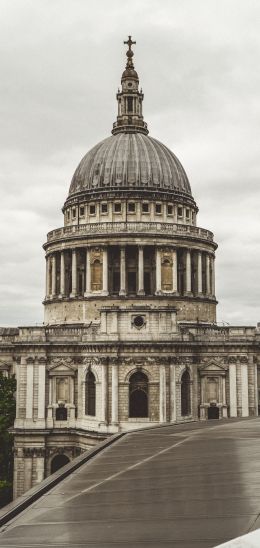 London, Great Britain Wallpaper 1080x2280