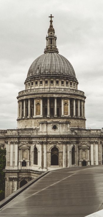 London, Great Britain Wallpaper 720x1520
